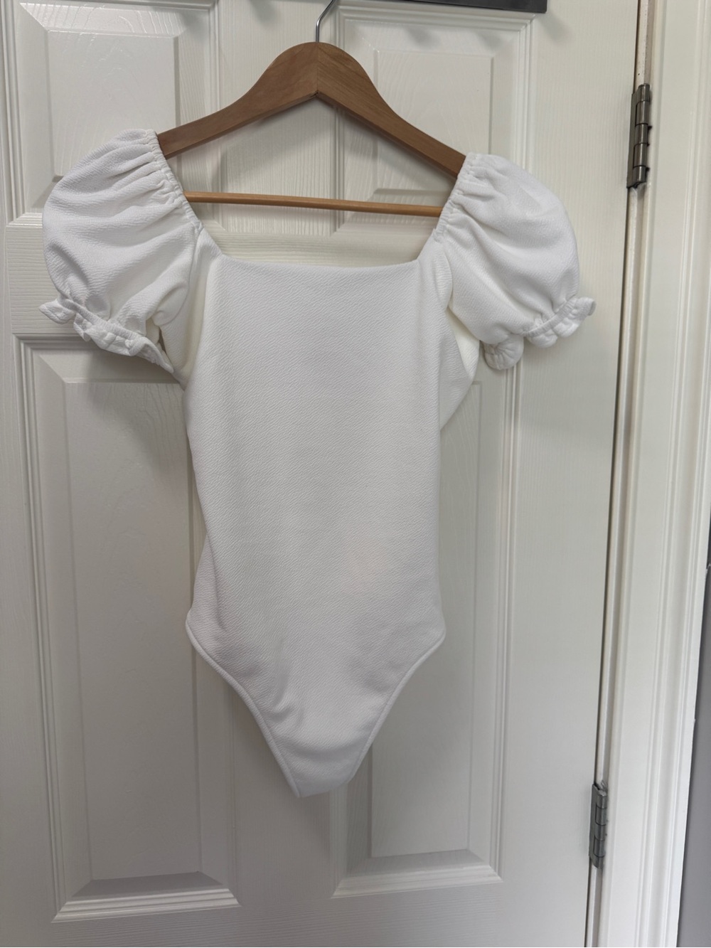 Show Me Your Mumu Baker Women's Bodysuit w/ Puff Sleeves Sz. S - Picture 2 of 9
